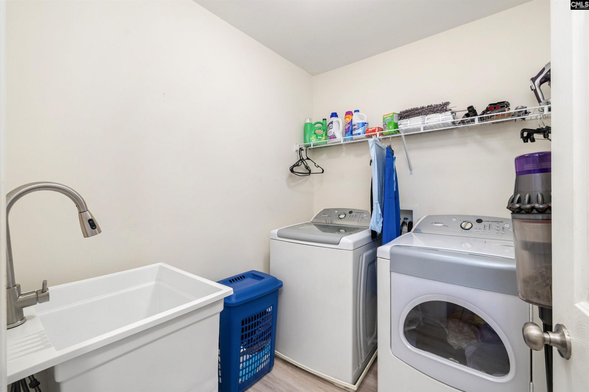 700 Batty Way  Photo 29