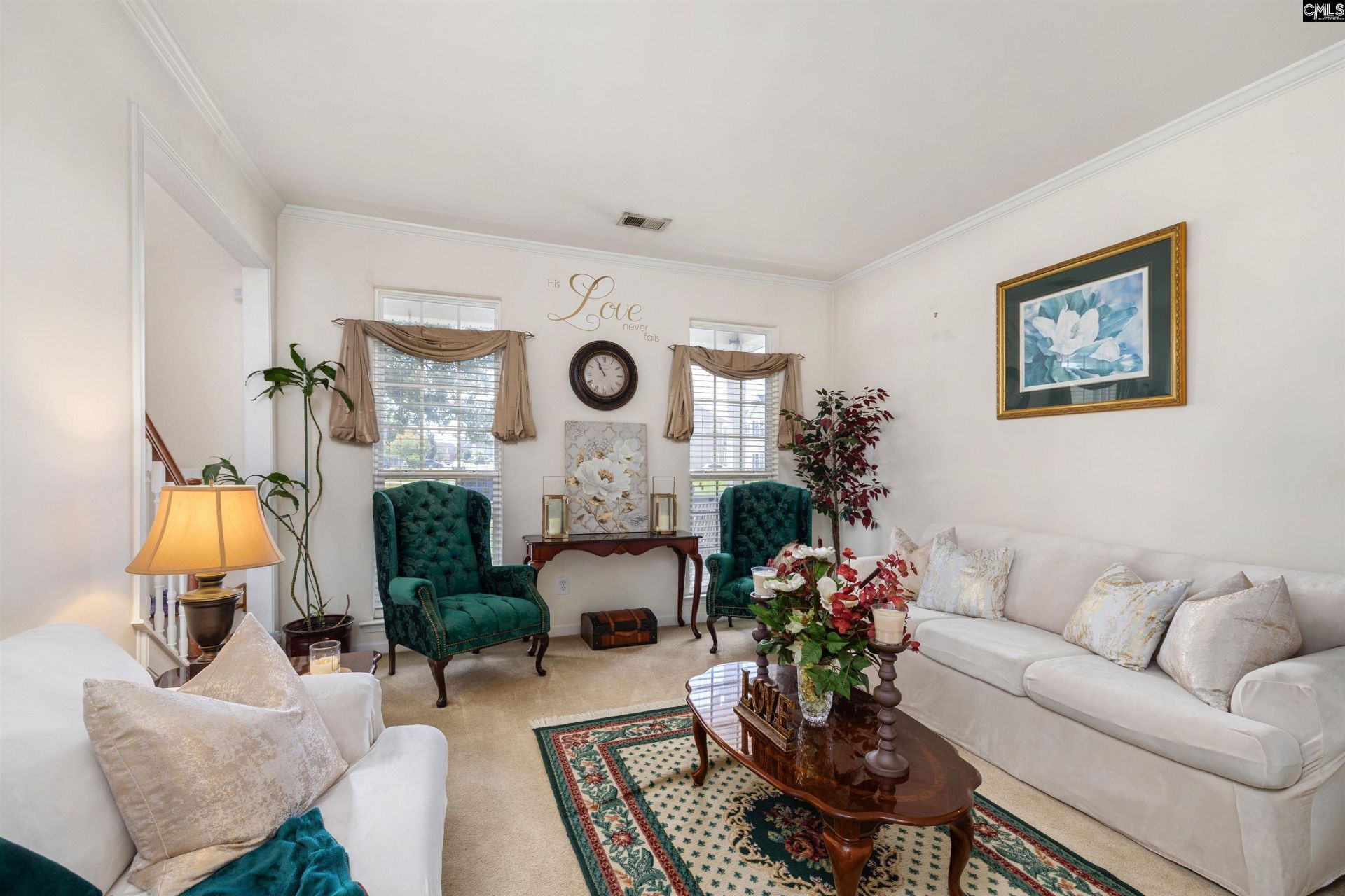 700 Batty Way  Photo 4