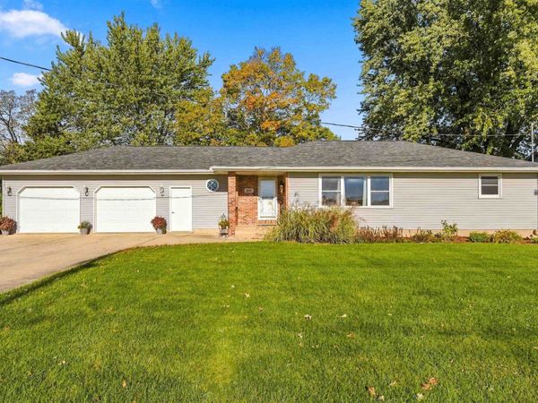 316 NE 12th Street, Dyersville, IA 52040