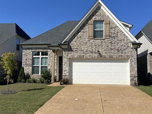 445 MAPLE ST, Oakland, TN 38060
