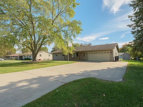 2687 LAVENDER LANE, Green Bay, WI 54313