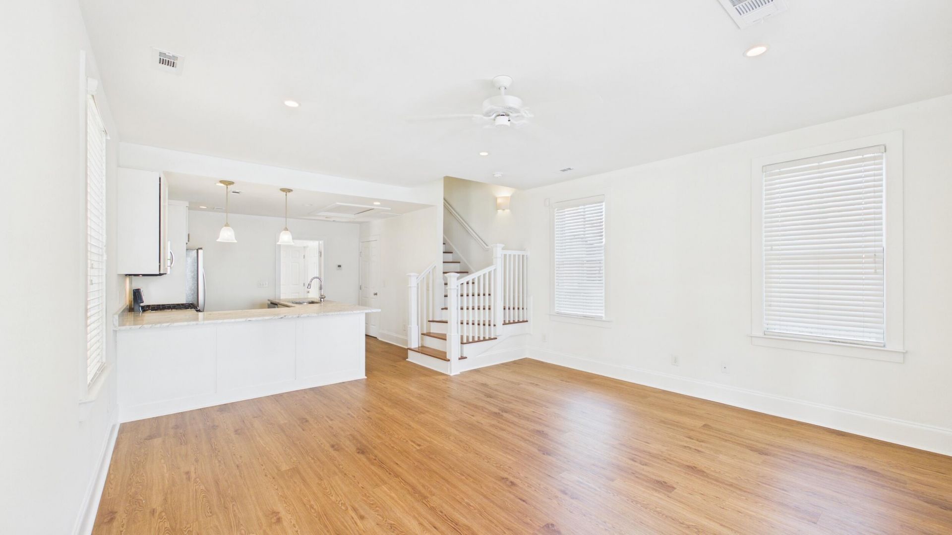 56 Dereef Court Photo 8