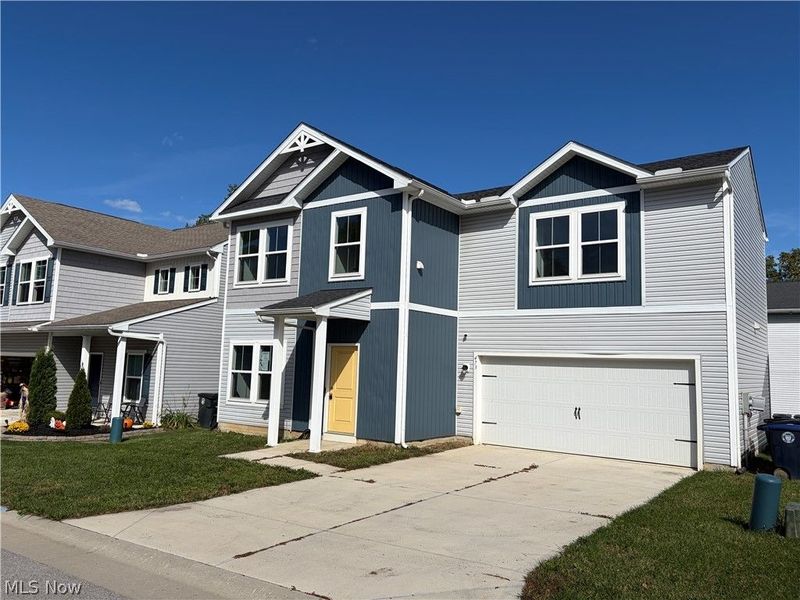 473 Auld Farm Circle, Akron, OH 44320 Photo 2