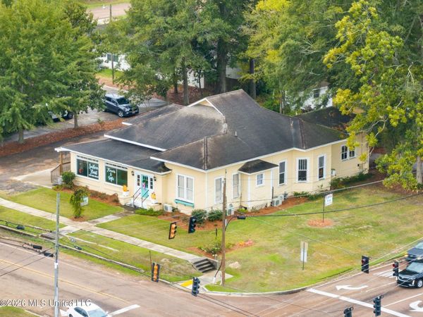 101 S Fir Avenue, Collins, MS 39428