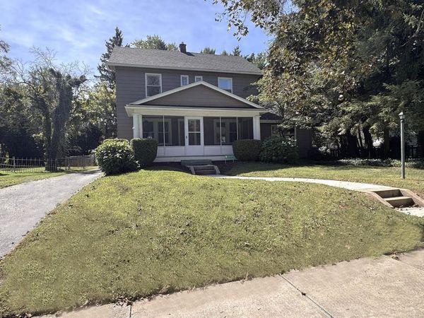 3437 Pelham Road , Ottawa Hills, OH 43606