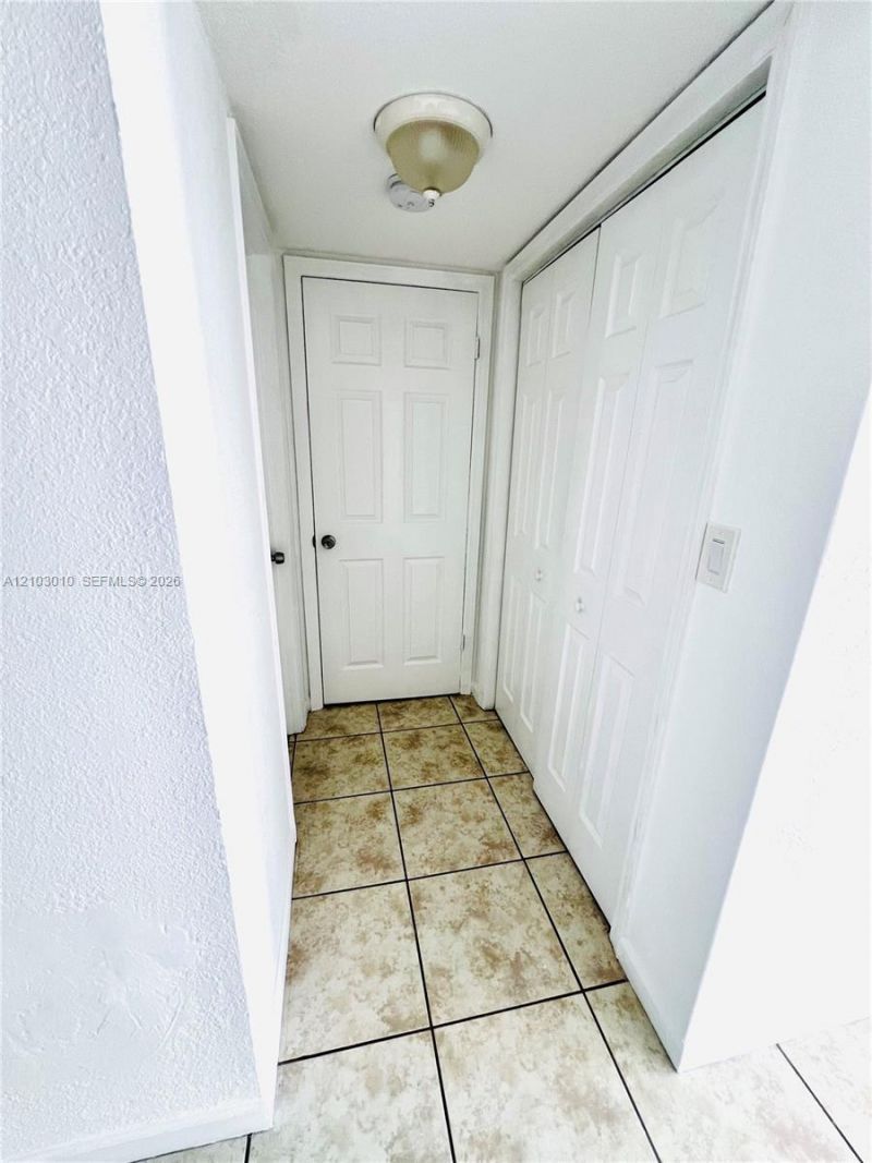 12290 NE 11th Ct , Unit 305, North Miami, FL 33161 Photo