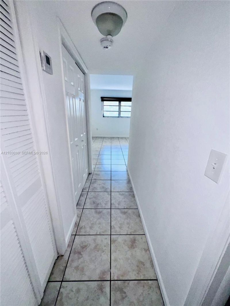 12290 NE 11th Ct , Unit 305, North Miami, FL 33161 Photo