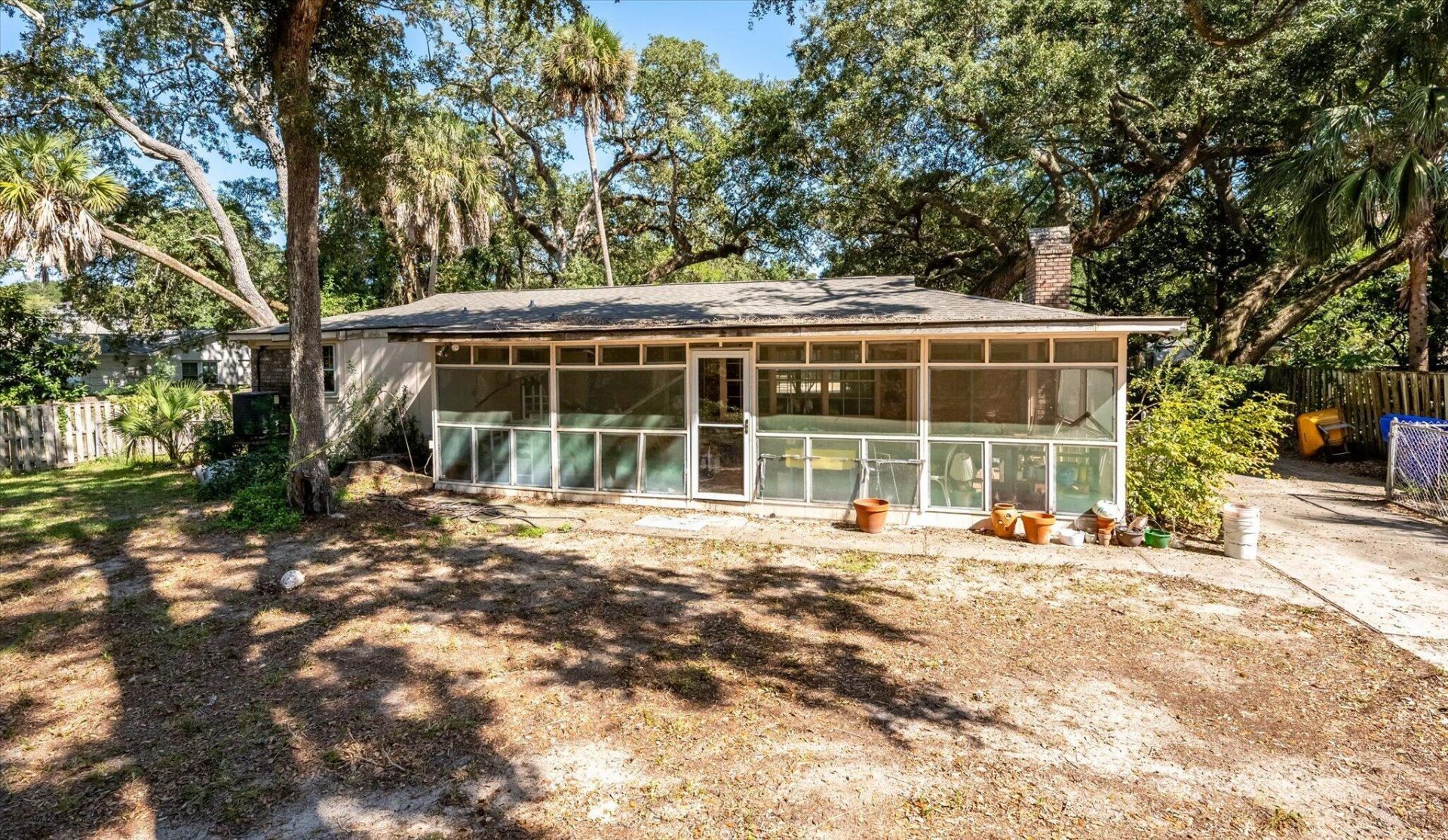 15 26th Avenue Photo 11