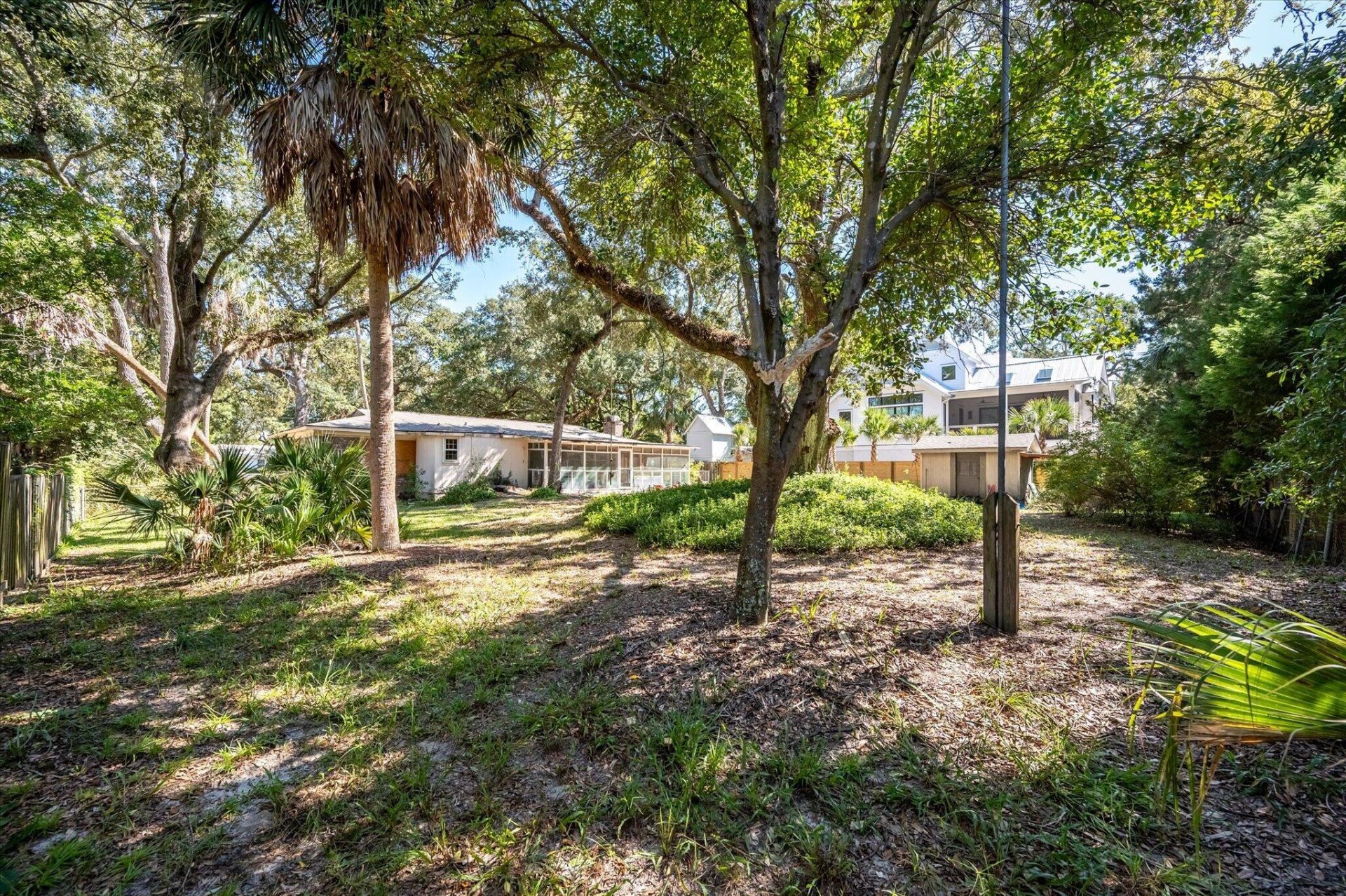 15 26th Avenue Photo 12