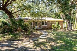 15 26th Avenue photo 4