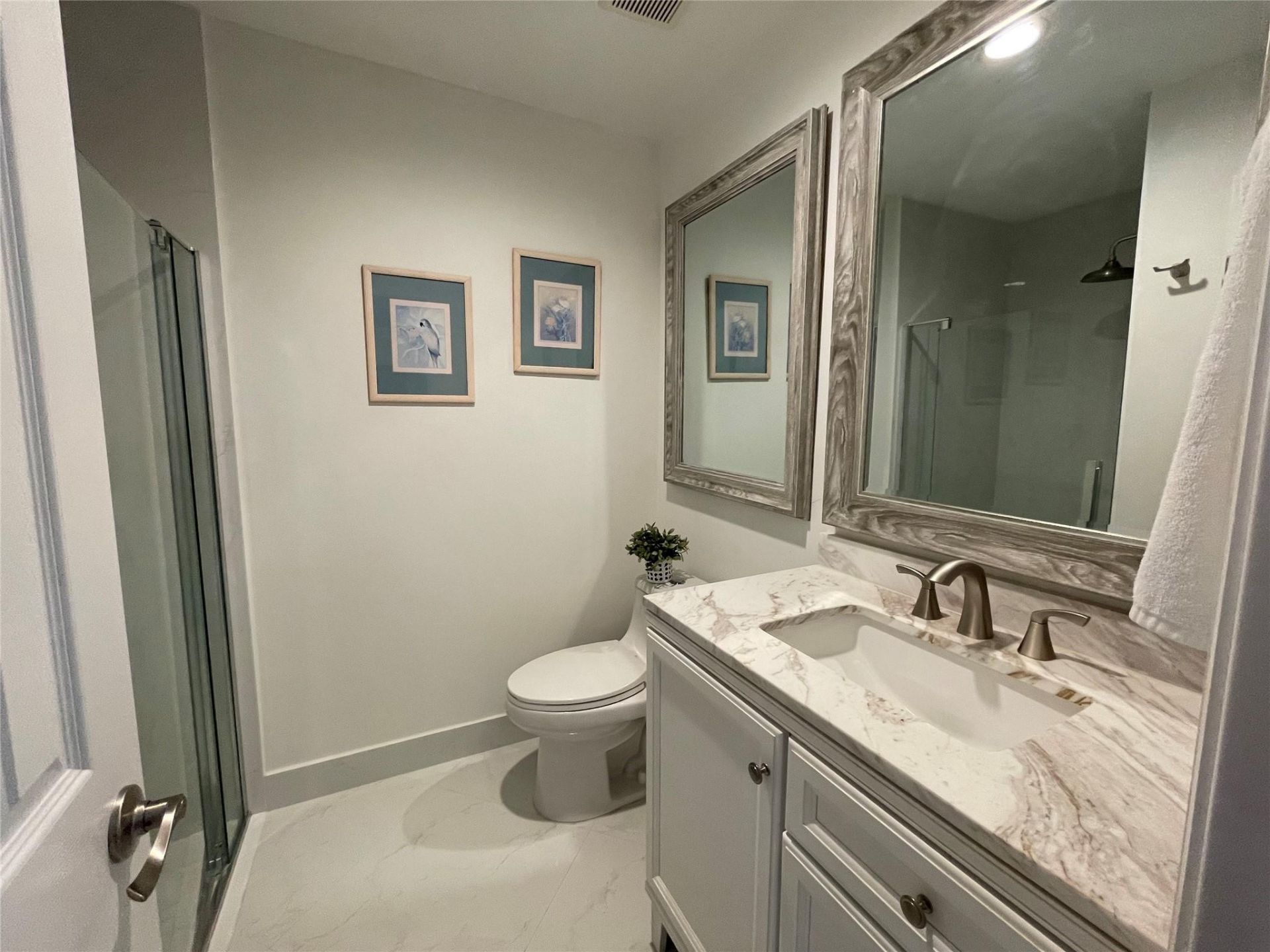 2050 NE 62nd Street, Fort Lauderdale, FL 33308 Photo