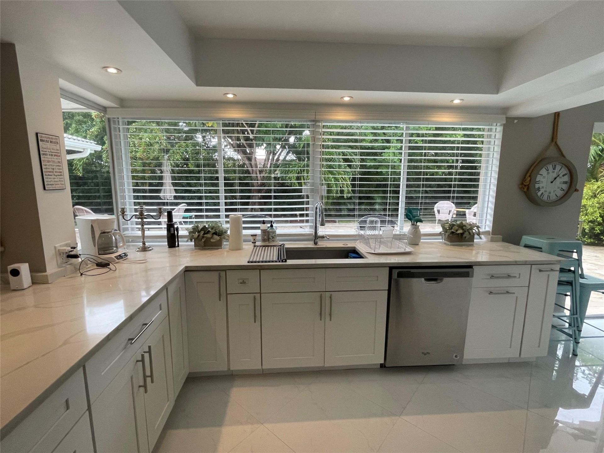 2050 NE 62nd Street, Fort Lauderdale, FL 33308 Photo