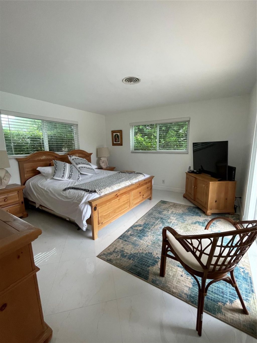 2050 NE 62nd Street, Fort Lauderdale, FL 33308 Photo