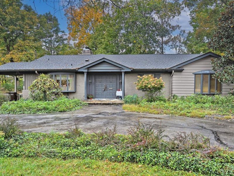 10611 Grimsby Lane, Evendale, OH 45241 Photo 1