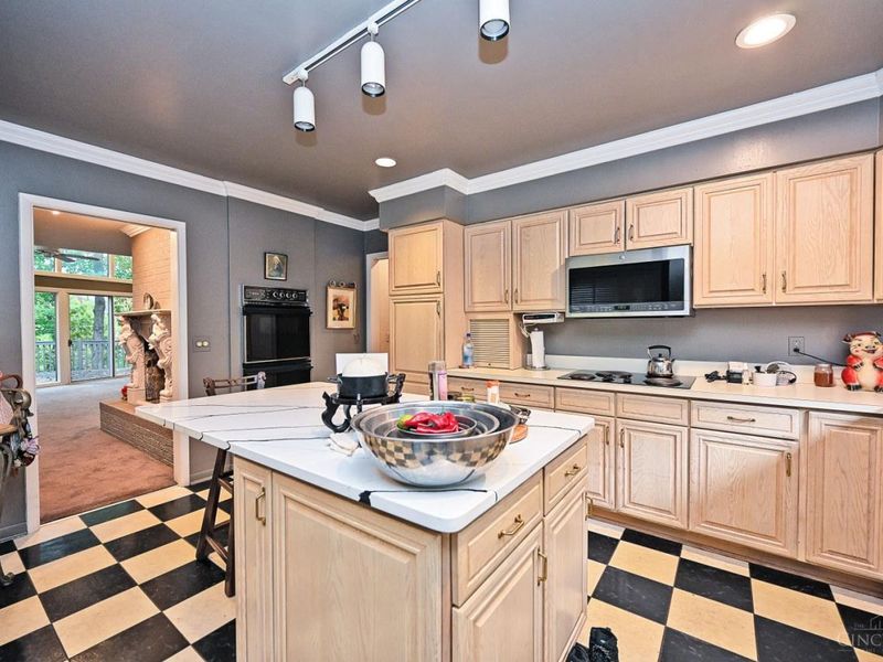 10611 Grimsby Lane, Evendale, OH 45241 Photo 19