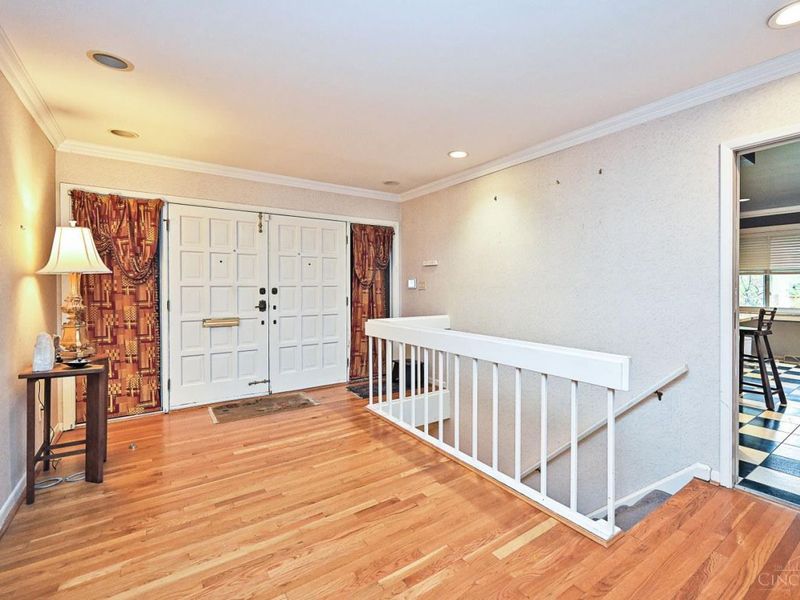 10611 Grimsby Lane, Evendale, OH 45241 Photo 5