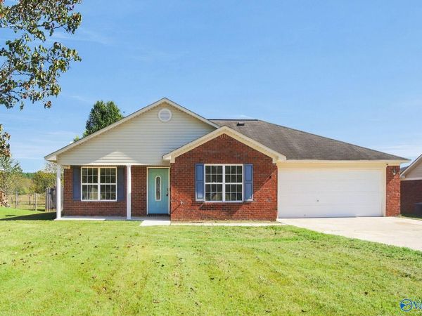 437 Shady Lane, Hazel Green, AL 35750