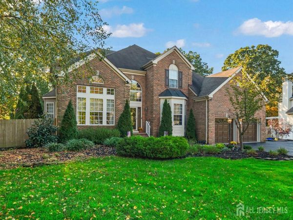5 Black Oak Court, Monroe Township, NJ 08831