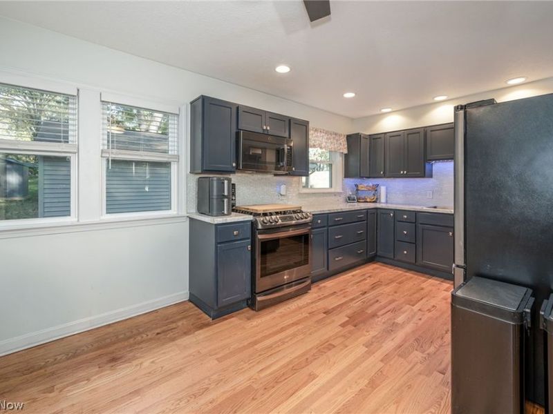 600 Woodside Drive, Kent, OH 44240 Photo 15