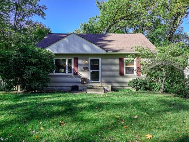 600 Woodside Drive, Kent, OH 44240 Photo 2