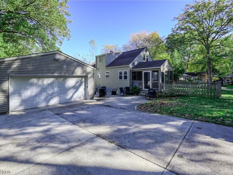 600 Woodside Drive, Kent, OH 44240 Photo 3