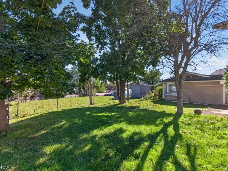 410 Mckinley Avenue NW, Carrollton, OH 44615 Photo 4