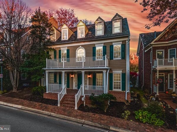 121 SELBY STREET, GAITHERSBURG, MD 20878