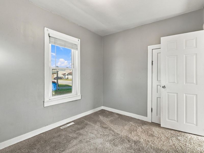 33 W Postal Avenue, Newark, OH 43055 Photo 18