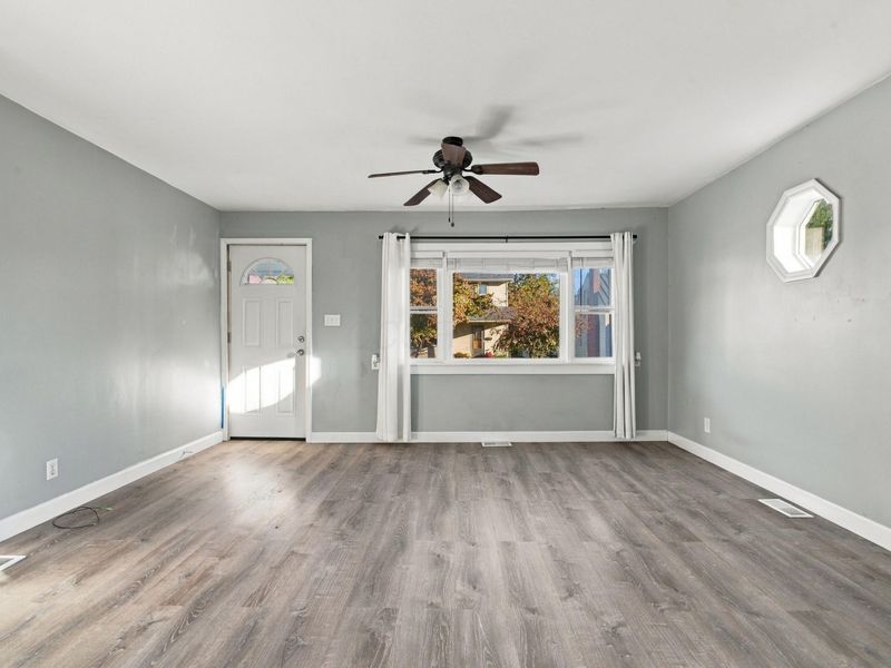 33 W Postal Avenue, Newark, OH 43055 Photo 5