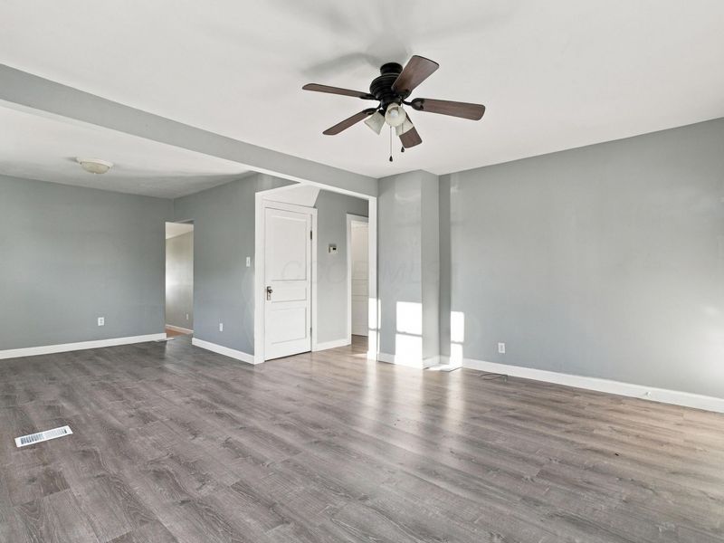 33 W Postal Avenue, Newark, OH 43055 Photo 6