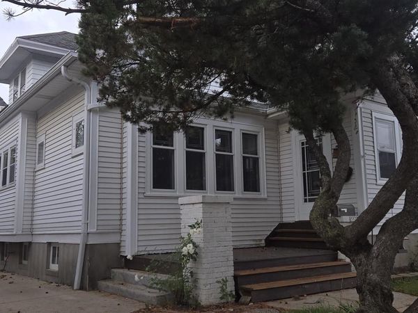 5925 W Lloyd STREET, Milwaukee, WI 53208