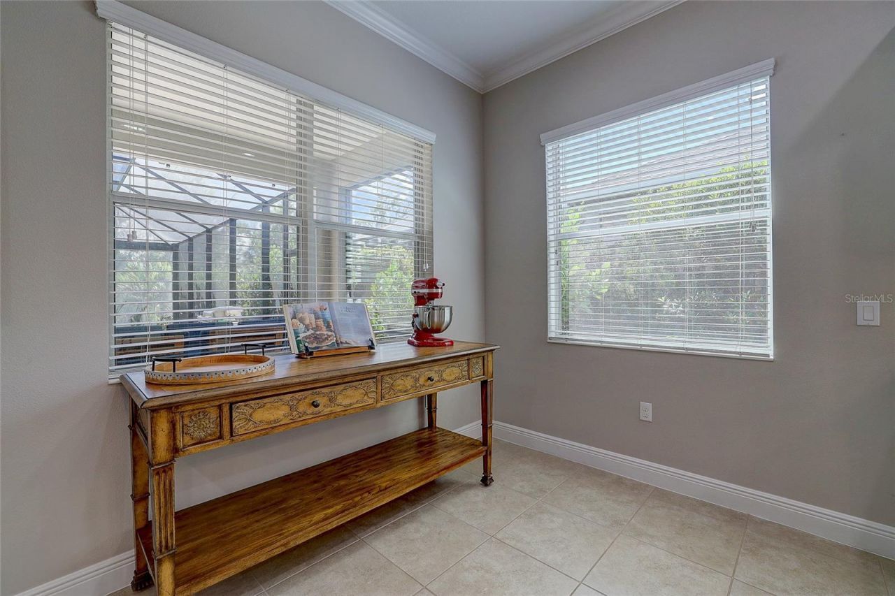 3718 Woodcliff Lake Terrace , Sarasota, FL 34243 Photo
