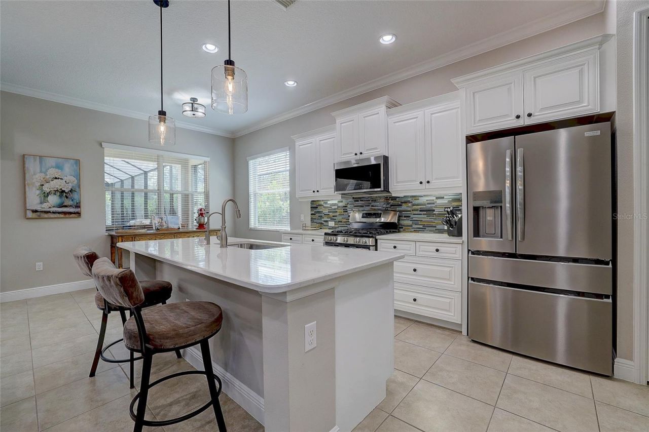 3718 Woodcliff Lake Terrace , Sarasota, FL 34243 Photo