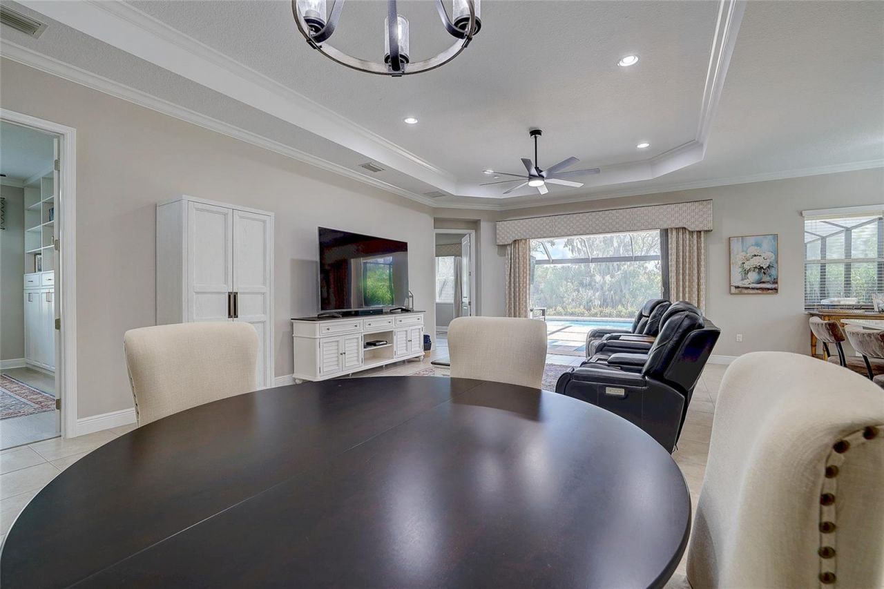 3718 Woodcliff Lake Terrace , Sarasota, FL 34243 Photo