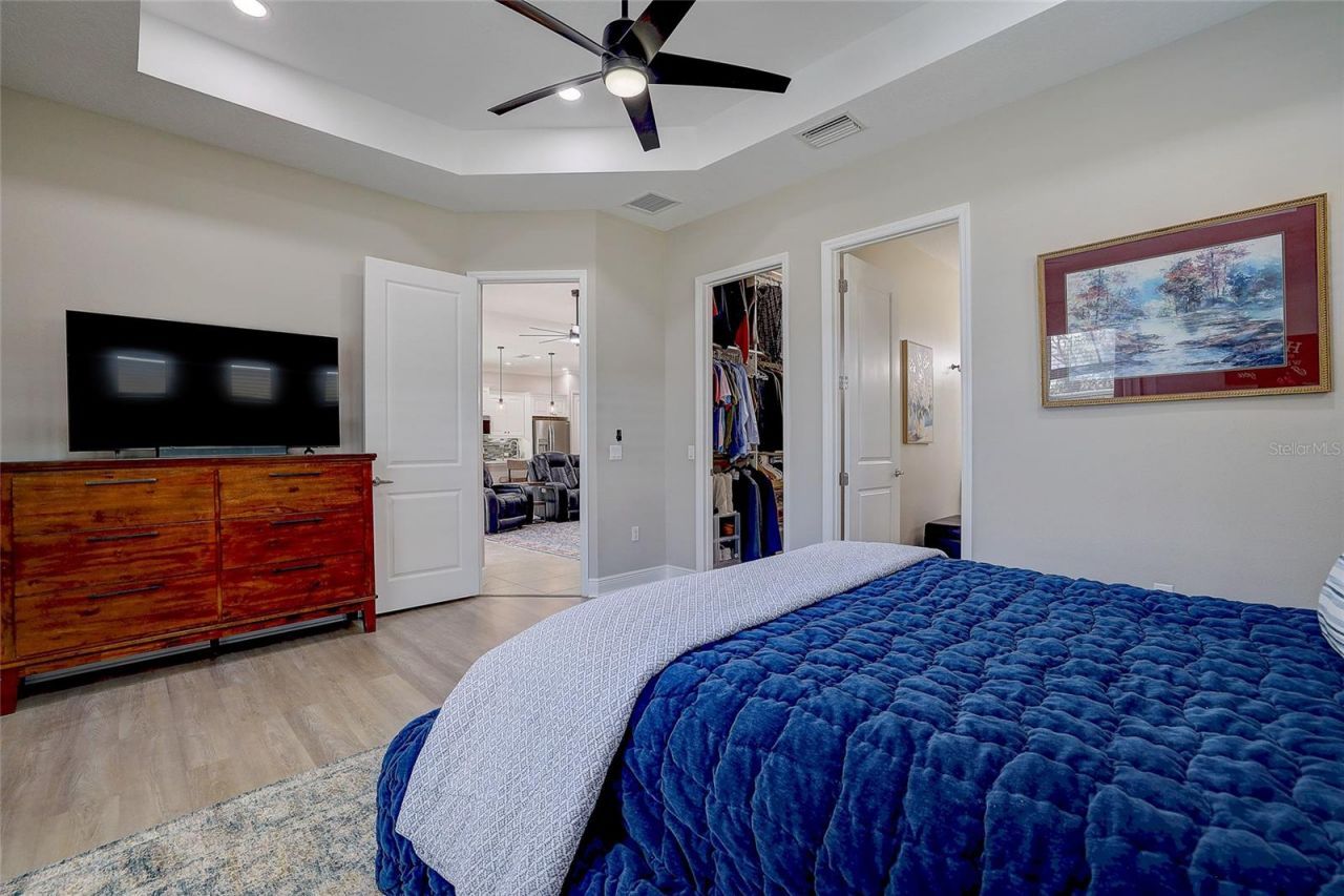 3718 Woodcliff Lake Terrace , Sarasota, FL 34243 Photo