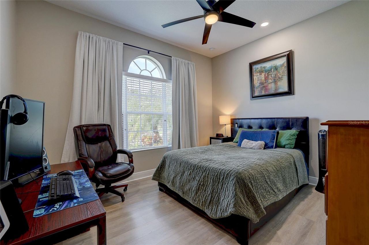3718 Woodcliff Lake Terrace , Sarasota, FL 34243 Photo
