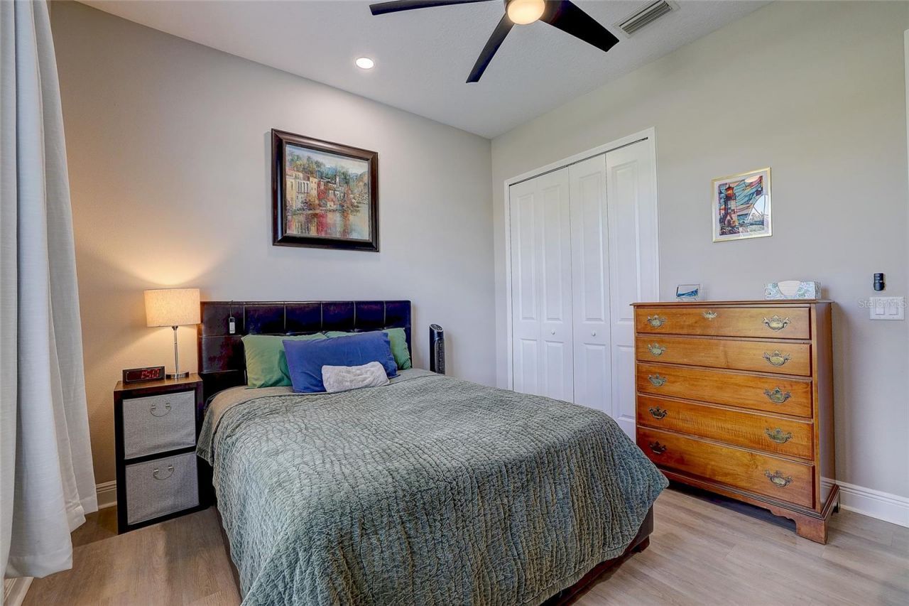 3718 Woodcliff Lake Terrace , Sarasota, FL 34243 Photo