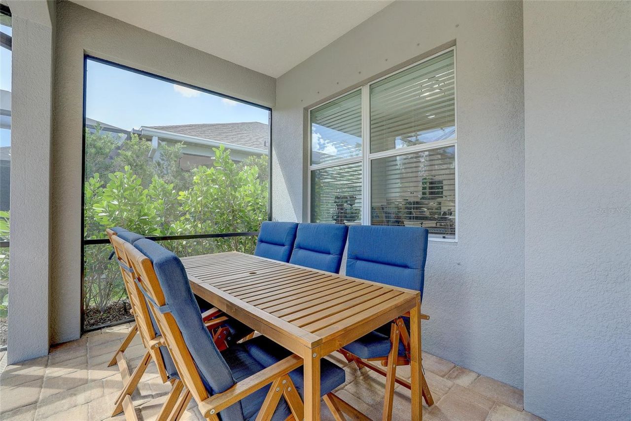 3718 Woodcliff Lake Terrace , Sarasota, FL 34243 Photo
