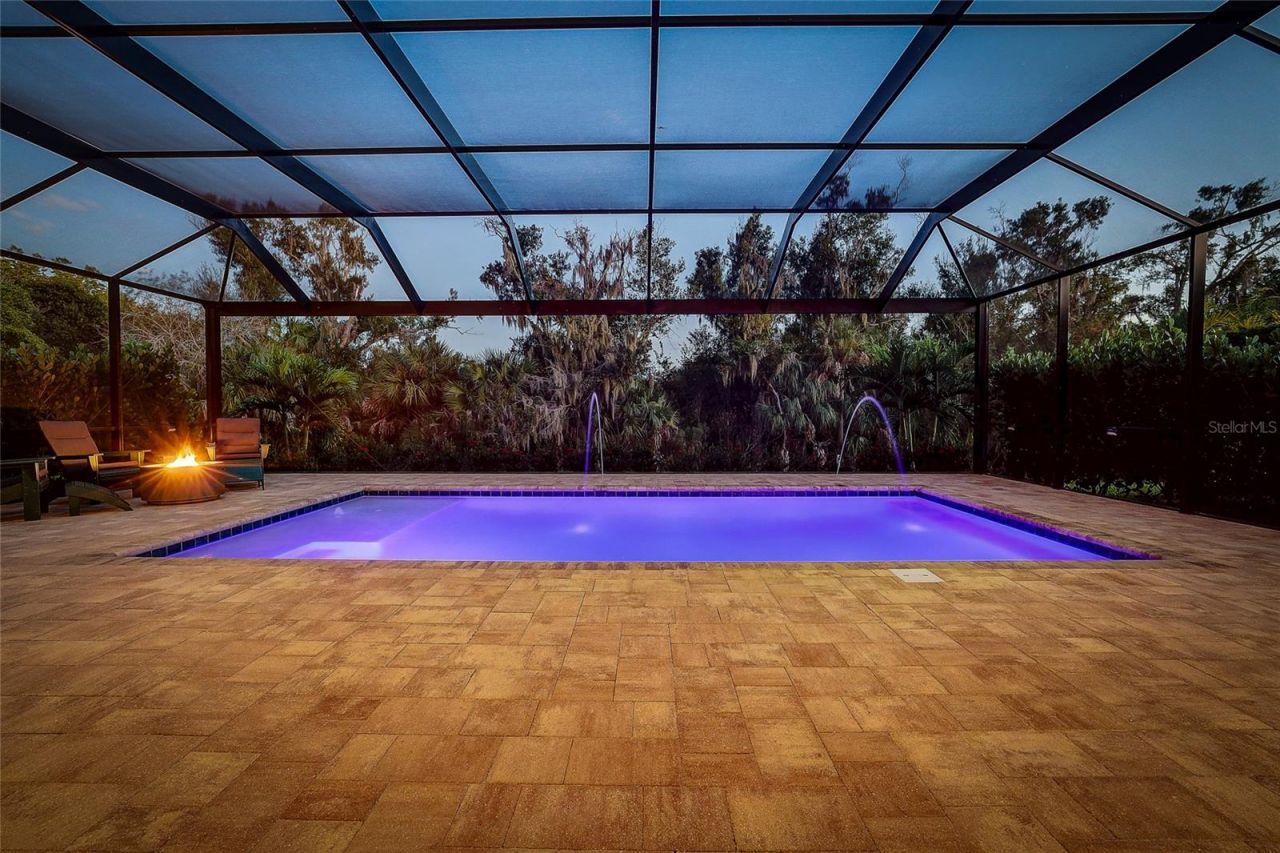 3718 Woodcliff Lake Terrace , Sarasota, FL 34243 Photo