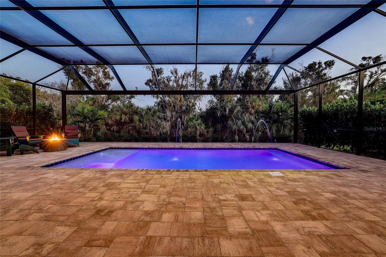3718 Woodcliff Lake Terrace , Sarasota, FL 34243 Photo