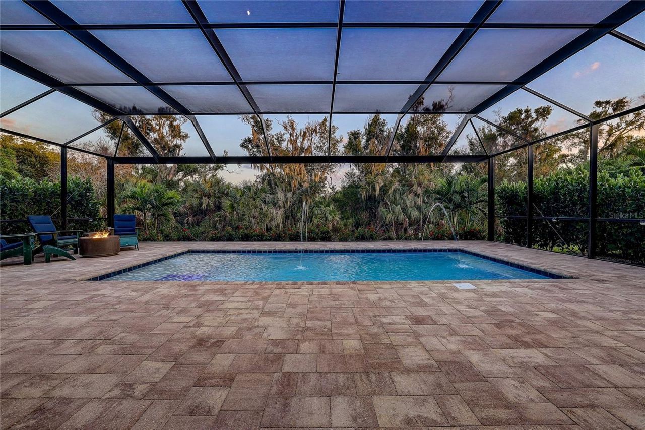 3718 Woodcliff Lake Terrace , Sarasota, FL 34243 Photo