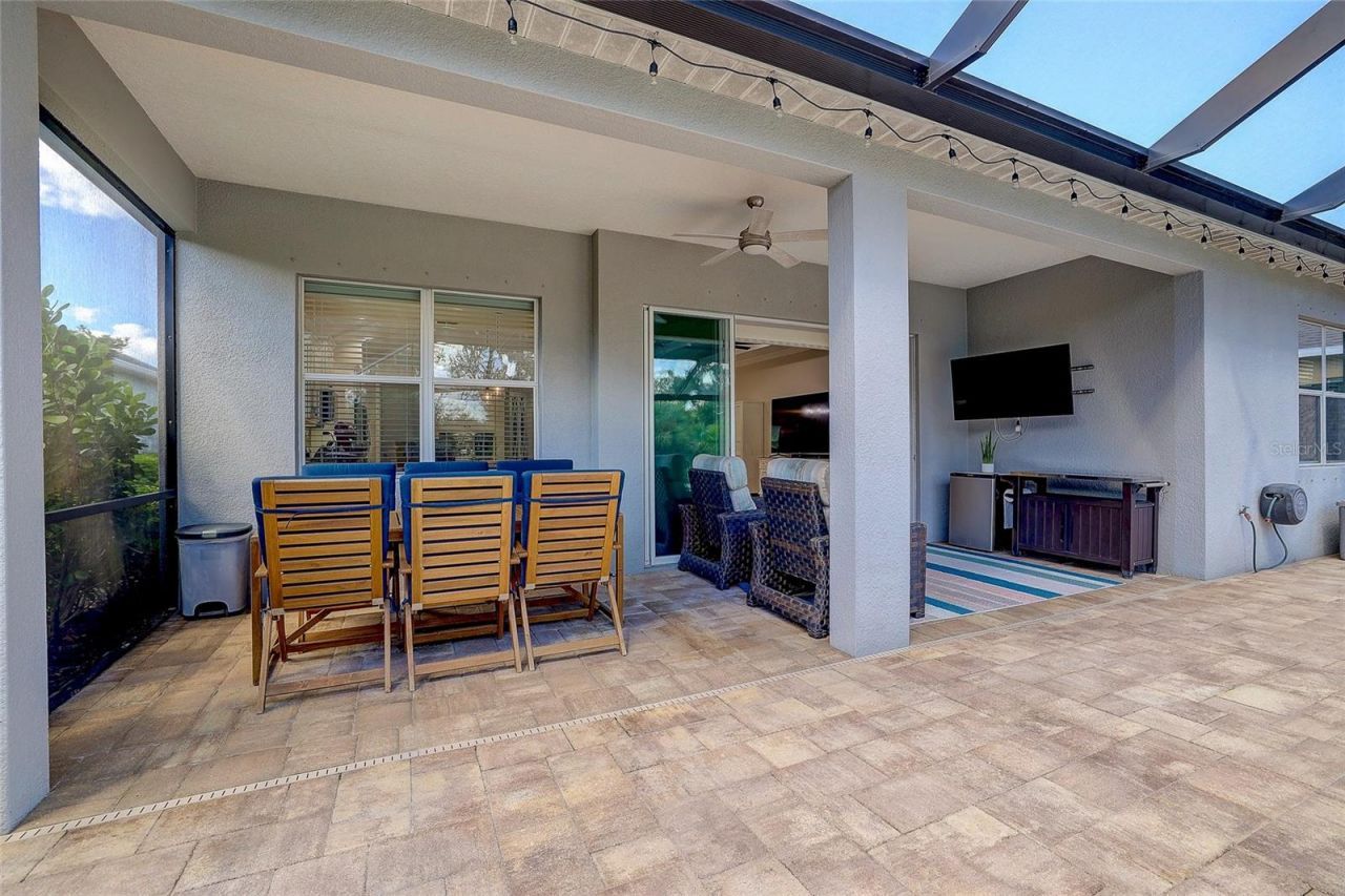 3718 Woodcliff Lake Terrace , Sarasota, FL 34243 Photo