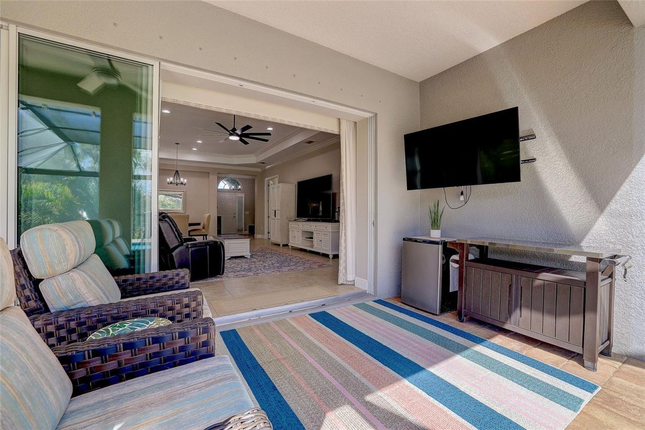 3718 Woodcliff Lake Terrace , Sarasota, FL 34243 Photo