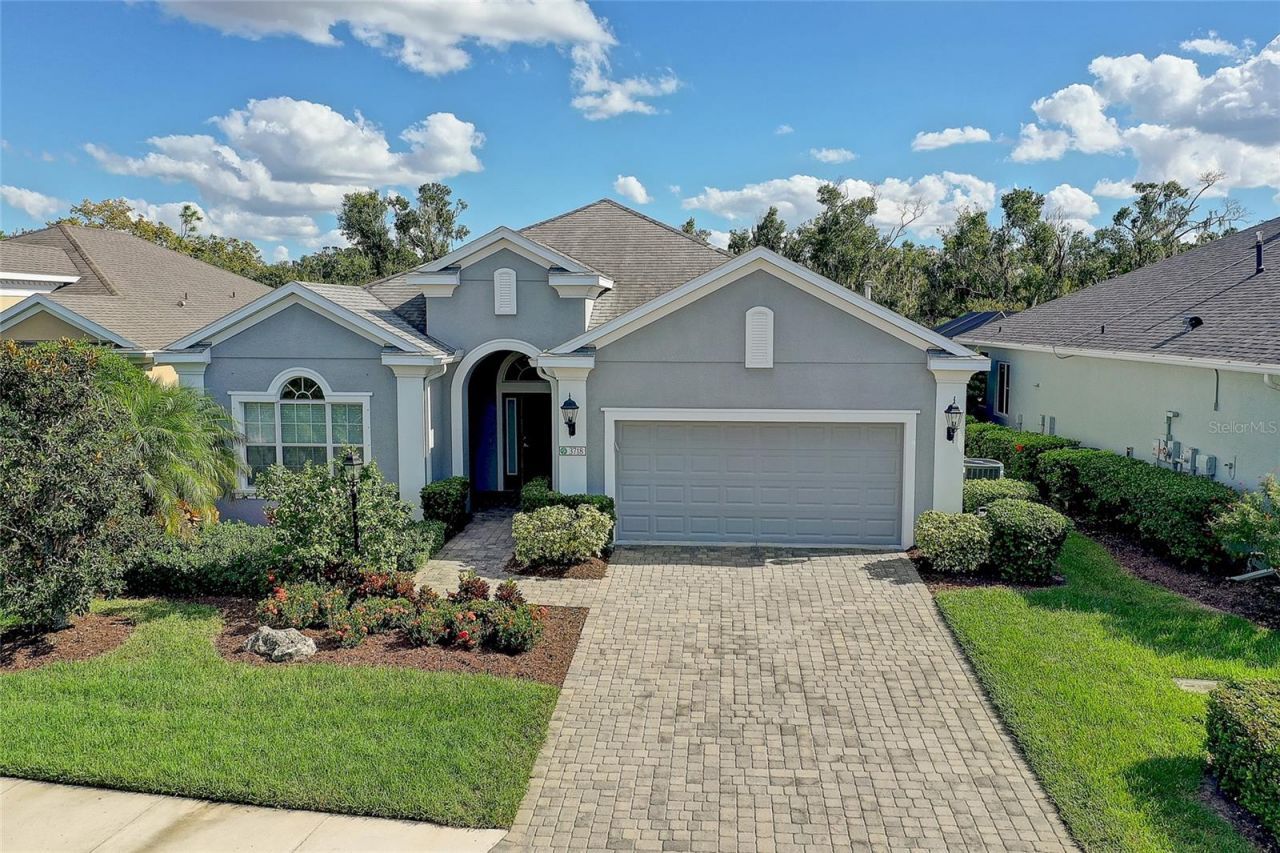 3718 Woodcliff Lake Terrace , Sarasota, FL 34243 Photo