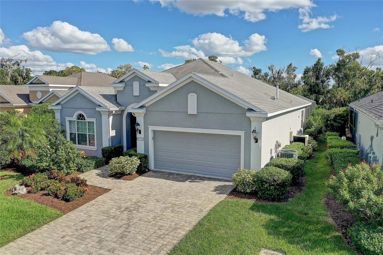 3718 Woodcliff Lake Terrace , Sarasota, FL 34243 Photo