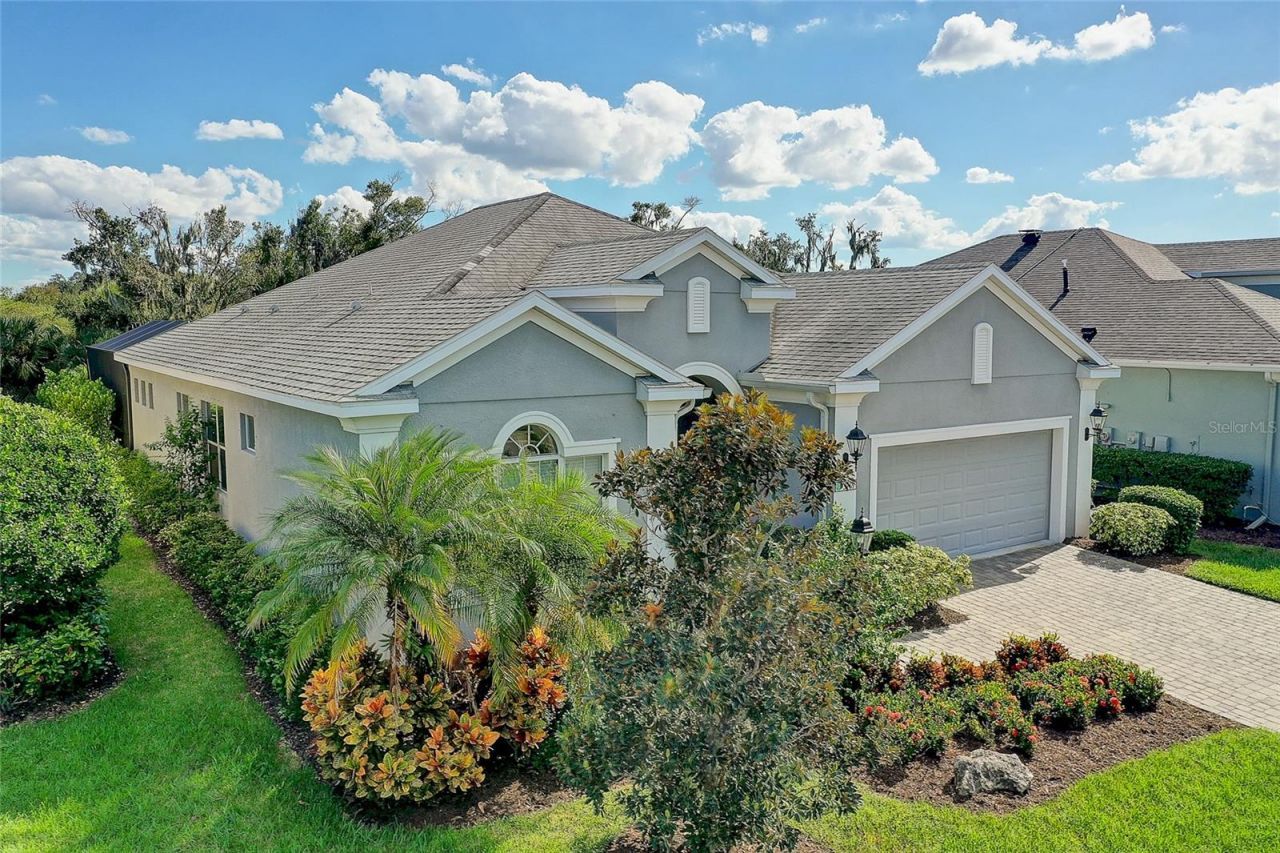 3718 Woodcliff Lake Terrace , Sarasota, FL 34243 Photo