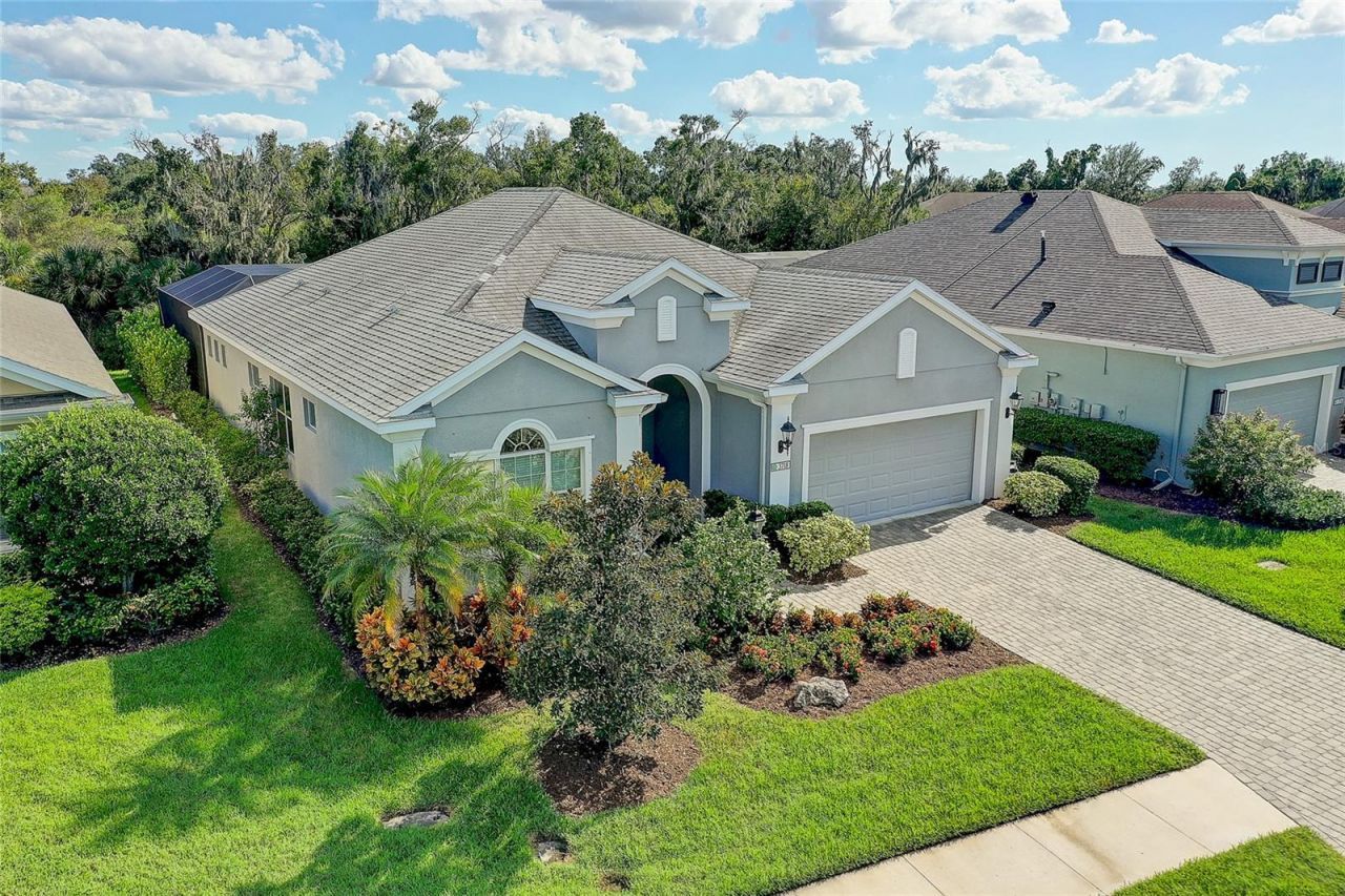 3718 Woodcliff Lake Terrace , Sarasota, FL 34243 Photo
