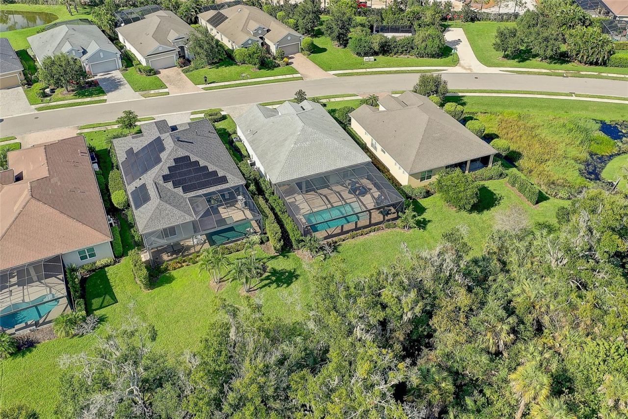 3718 Woodcliff Lake Terrace , Sarasota, FL 34243 Photo