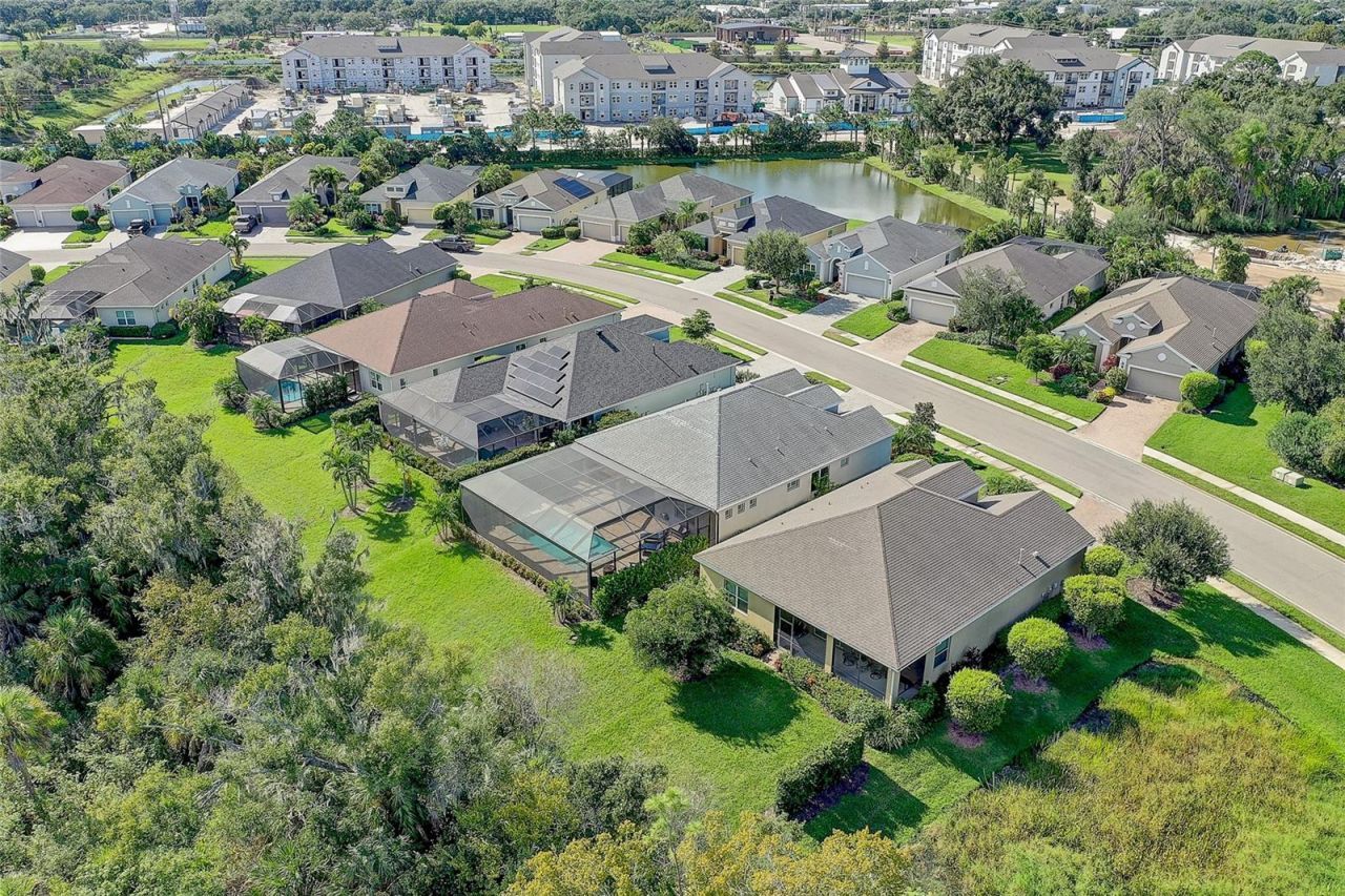 3718 Woodcliff Lake Terrace , Sarasota, FL 34243 Photo