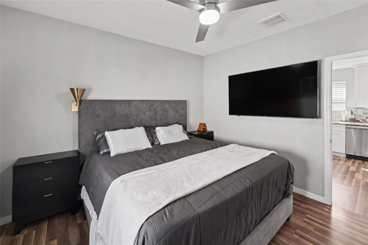2711 N 33rd Street , Tampa, FL 33605 Photo